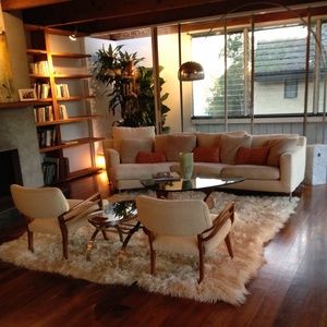 Goatskin Rug Creamy White. 6' x 8'. Gorgeous ♡☁️